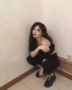 锁骨发适合什么脸型 比短发气质长发甜美