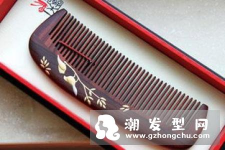 aveda梳子是哪国的 怎么清洗