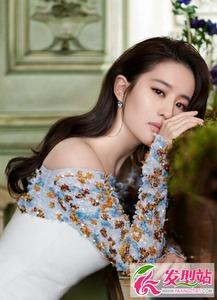 唐嫣中长发卷发发型图片 波浪卷好女人