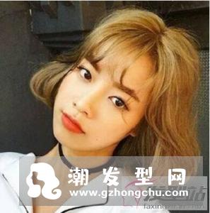 女生空气烫短发发型 凌乱与慵懒兼得美出新高度