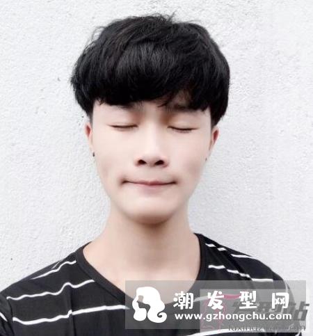小奶狗发型怎么留 这样剪养眼又呆萌