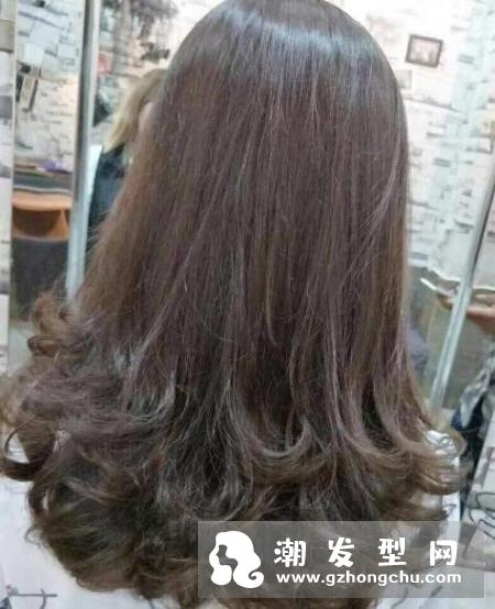 怎么样让秀发柔顺有型 这些简单的护发小技巧来帮忙