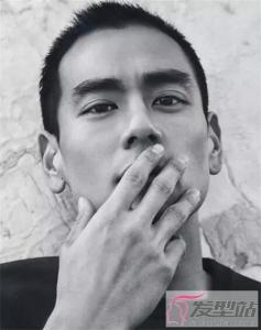 阳光型男发型 率性清爽迷人