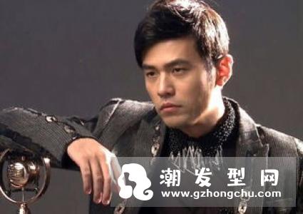 洗头发需要洗几次才干净？听听专业发型师怎么说！