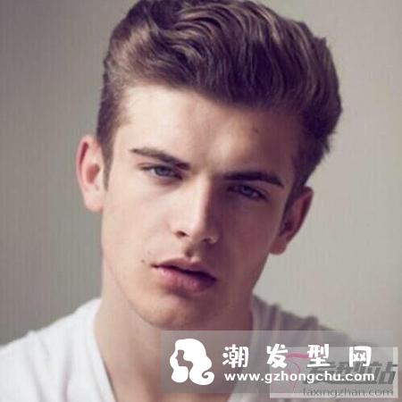 男生自然卷适合什么发型 利用天生优势变身帅气男神