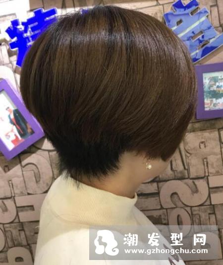 护发素多长时间洗掉效果最好 护发素的正确用法注意事项