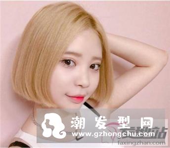 显瘦气质短发发型 中分短直发最受青睐