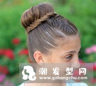 欧美复古盘发设计 打造优雅时髦