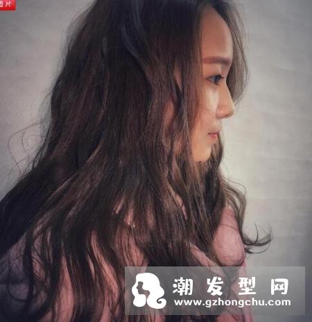 头发总是出油却又懒的洗头怎么办 简单有效的防止头发油腻方法