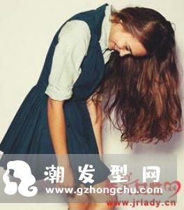 头发分叉护理小窍门 5招拯救分叉发质