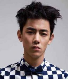 蓬松发型怎么打造 巧借吹风机来DIY