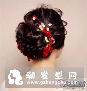 复古森系盘发 新娘敬酒发型