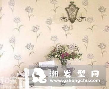 鲜花优雅盘发 打造唯美田园风
