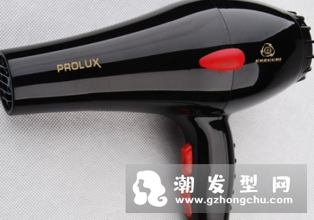 吹风机的正确使用频率 天天用好吗