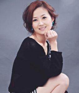 学生简单盘发发型 少女感满分成校园女神