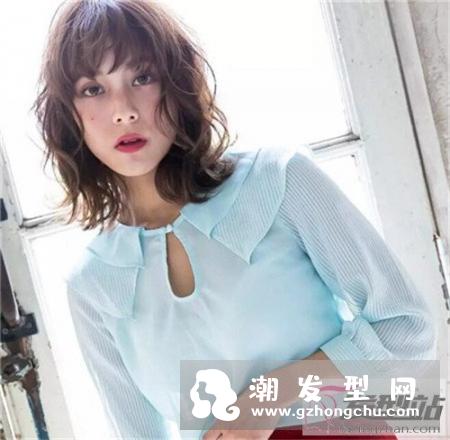 减龄齐肩凌乱卷 今年短卷发就盘它