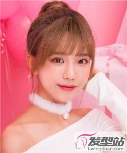 直发如何盘头发 小清新直发盘发发型