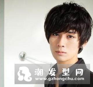 文艺男青年适合的发型 凌乱有个性不乏帅气感