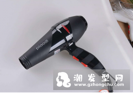 吹风机后面是干嘛用的 卷入头发怎么办