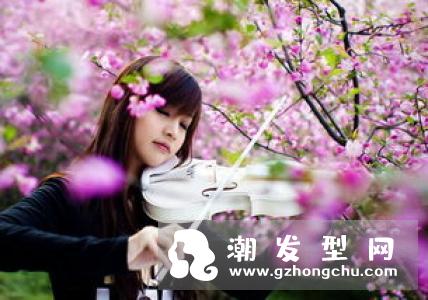 窦靖童发型图片 薄荷灰绿樱花艳粉色