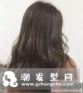 编织烫发型怎么卷 这样卷自然优雅气质up