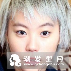 窦靖童发型图片 薄荷灰绿樱花艳粉色