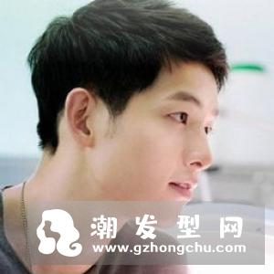 男生好看的发型 微烫发型尽显潮男气质