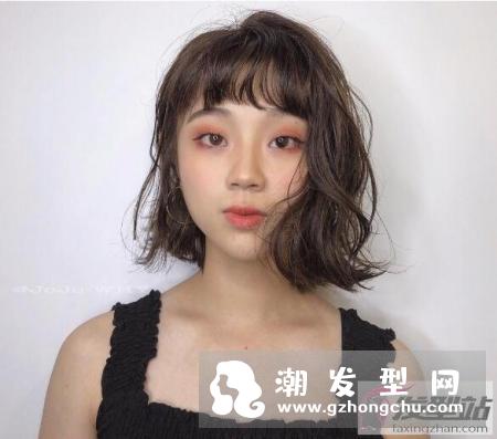 女生发型越短越时尚 不过肩清爽短发推荐