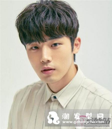 发型改变颜值 时尚修颜变身男神