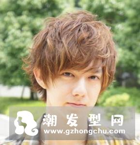 男士渐变短发发型 层次感剪裁洋气酷炫