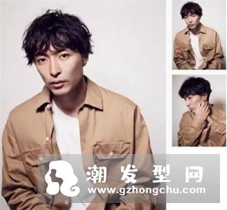 2018男生发型流行趋势 简约纹理烫成主流