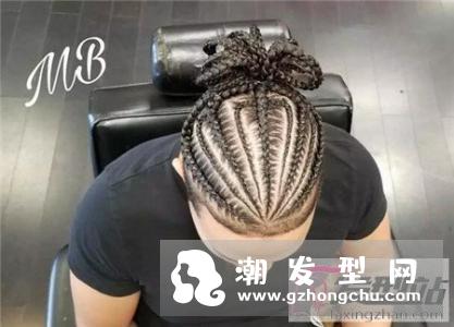 贴头辫怎么编 这发型城会玩