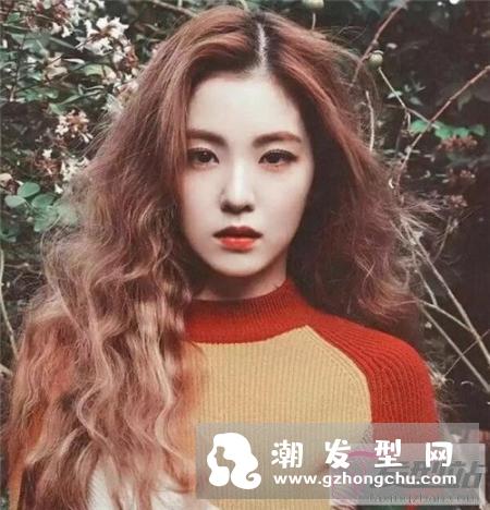 甜美风蛋糕卷发型 慵懒灵动气息十足