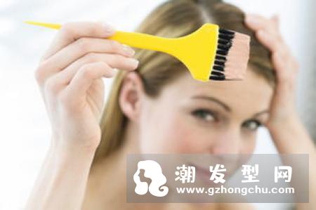 洗头掉头发正常吗 天天洗头真的会加剧脱发？