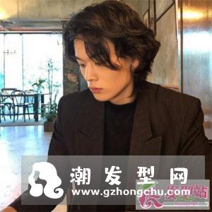 韩式男生长发 文艺更添不羁气质