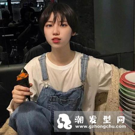当下流行的短发发型 染什么颜色好看