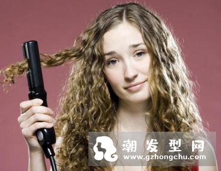 卷发棒如何使用 使用卷发棒需要需要注意什么