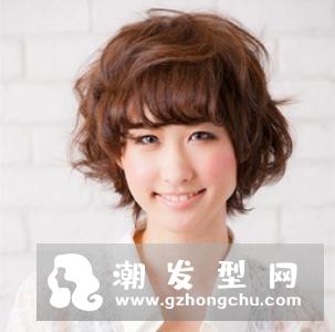 圆脸男生适合的发型 修颜发型让脸小一圈