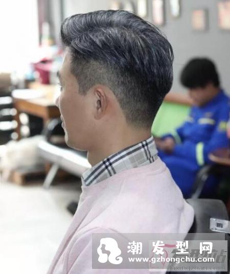 男生两边铲发型推荐 帅气型男发型潮范十足