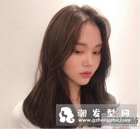 恰到好处的韩式微卷发 头发一卷立马变女神