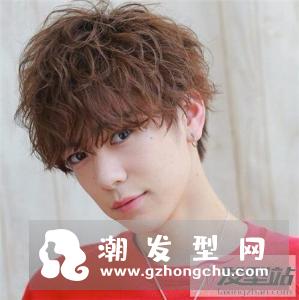 开学季男生烫什么发型好看 日系风纹理波波头很帅气