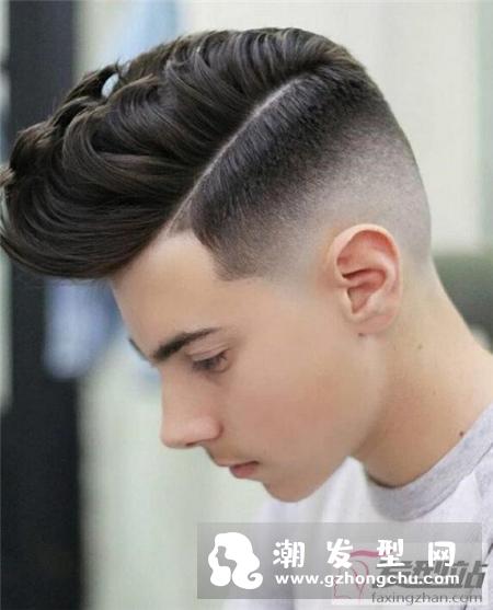 时尚男士莫西干短发 三面剃寸头帅气设计