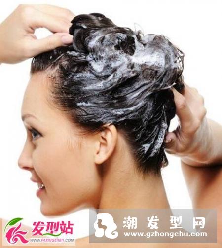 头发出油厉害这么办？头发油腻的原因和最全护发方法分享