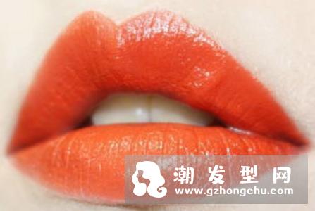 黑茶色适合黄皮肤吗 和巧克力色的区别