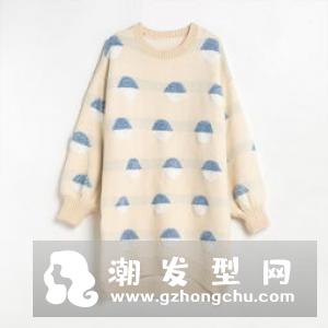 中年女士成熟盘发 减龄洋气韵味十足