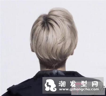 男生后脑勺扁平发型 剃半边 雕刻打造帅哥