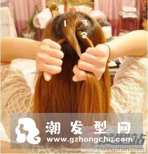 蜈蚣辫编发教程图解 自己在家也能编的知性发型