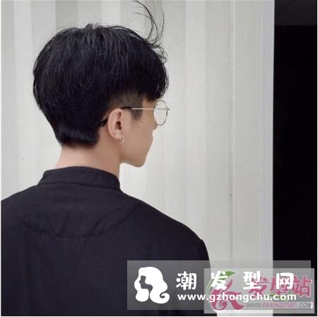 男士用发泥好还是发蜡好 发泥和发蜡有何区别