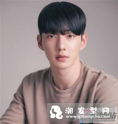 发型改变颜值 时尚修颜变身男神