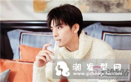 单眼皮小眼睛适合发型 首选韩式短发，帅气吸睛塑造个性男神